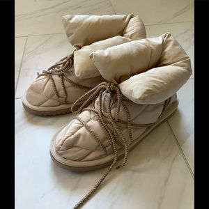 New Fabletics Cozy Lounge Slipper Size 7